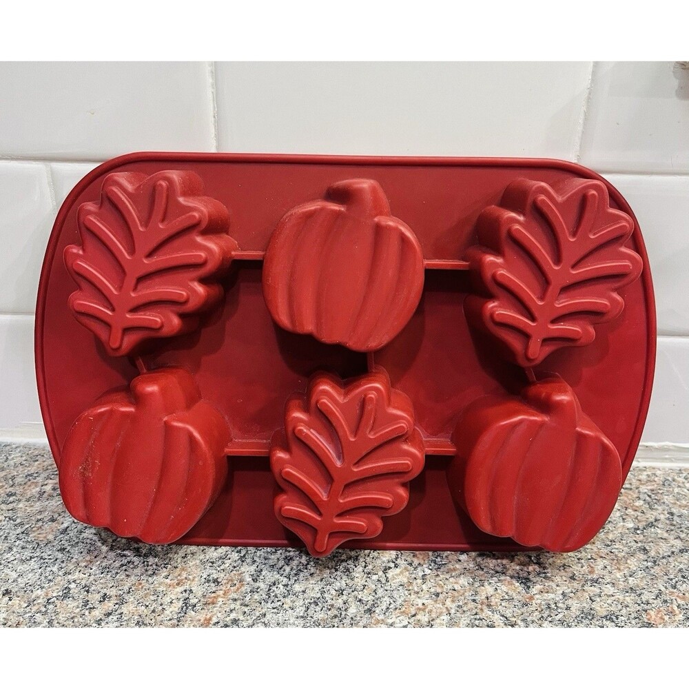 Wilton Silicone Mold Pumpkins/ Leaves 6 Cavity Baking Pan, Cupcake RET'D#2105